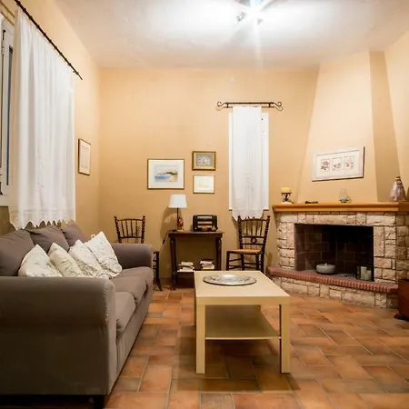 Almond Trees Country house *